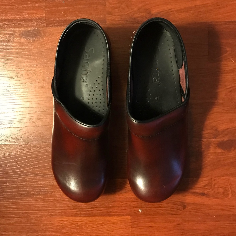 Sanita Clogs size 42
